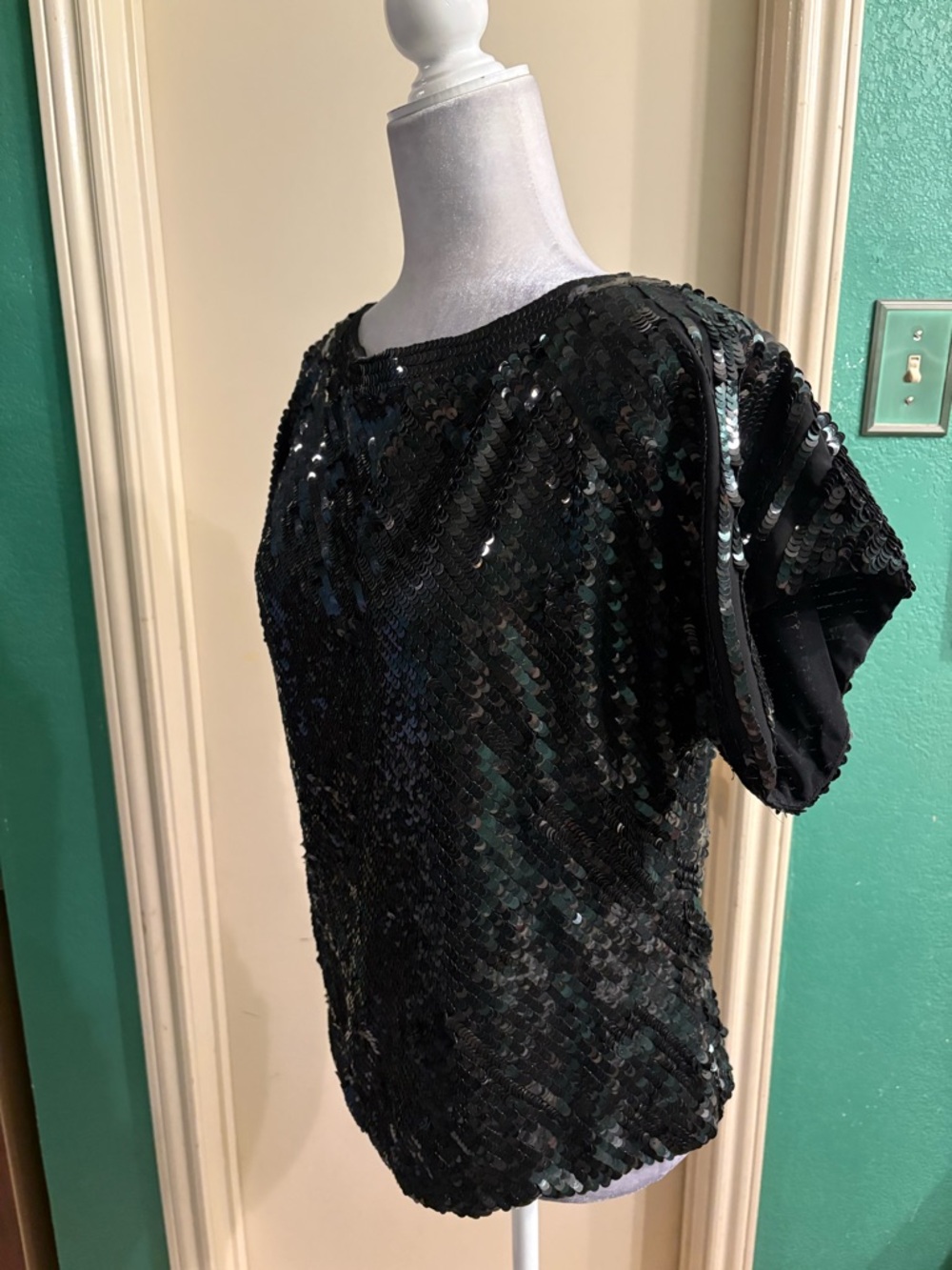 Alice & Olivia Vintage Sequin Top - Picture 3 of 11